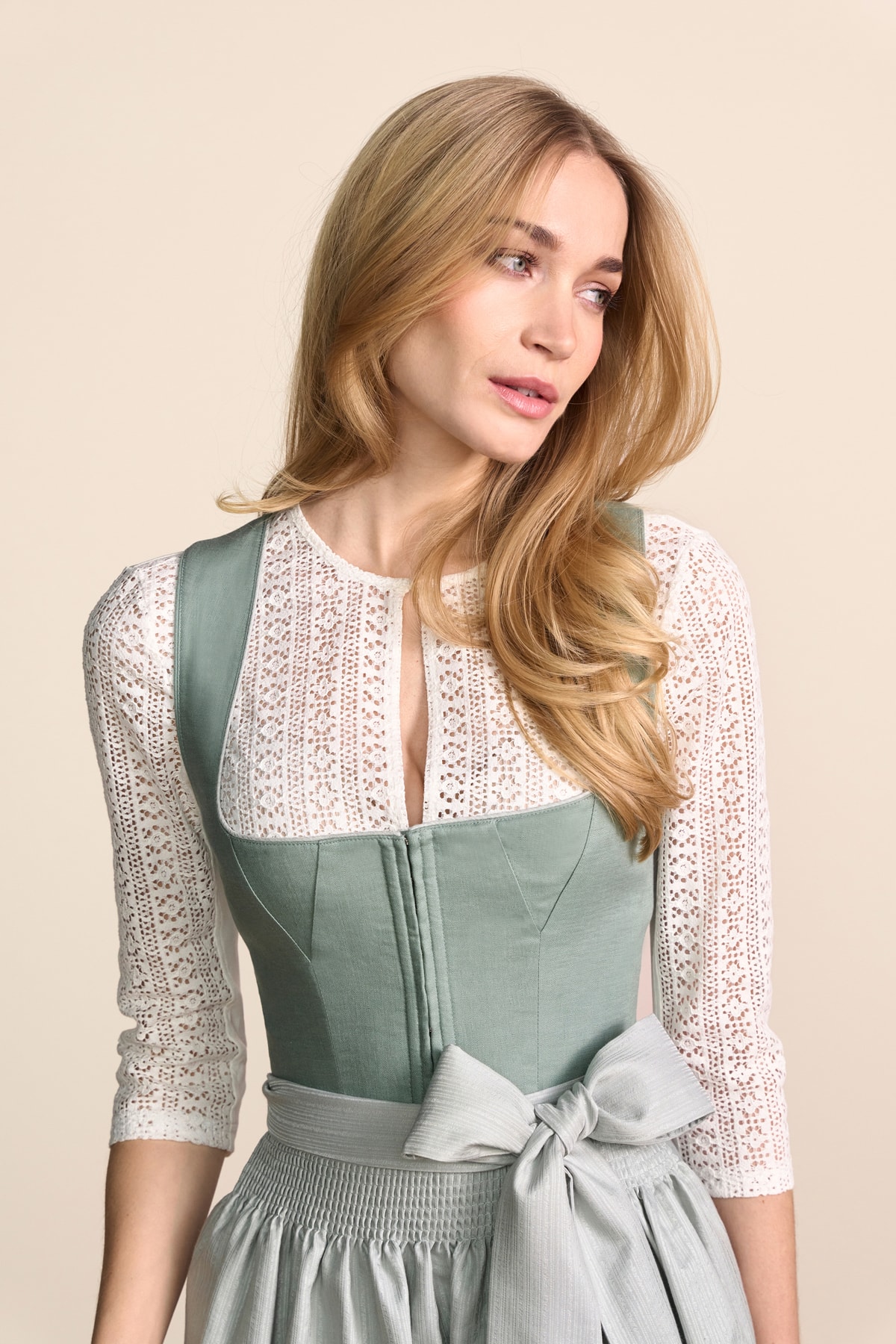 Dirndl Virelia (60cm)