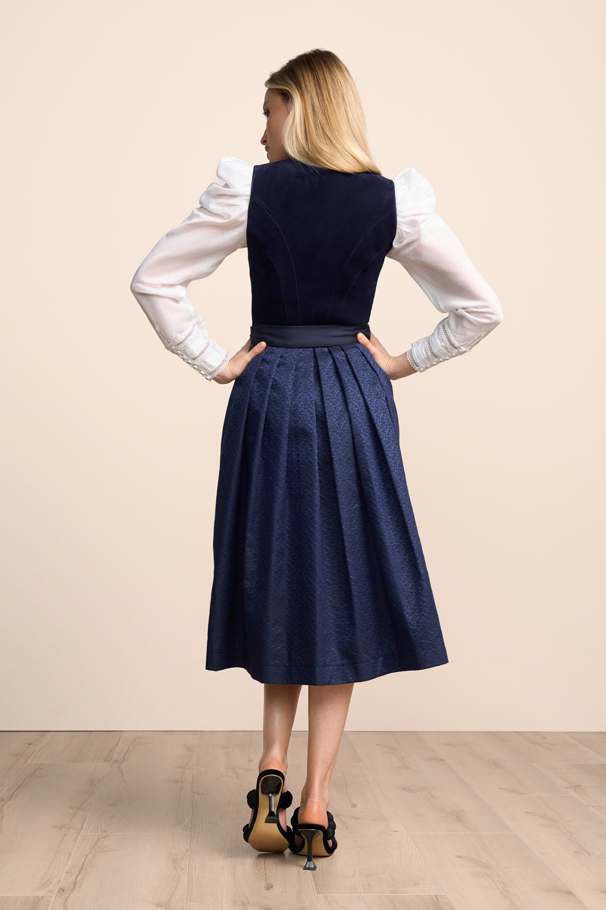 Dirndl Zelara (70cm)