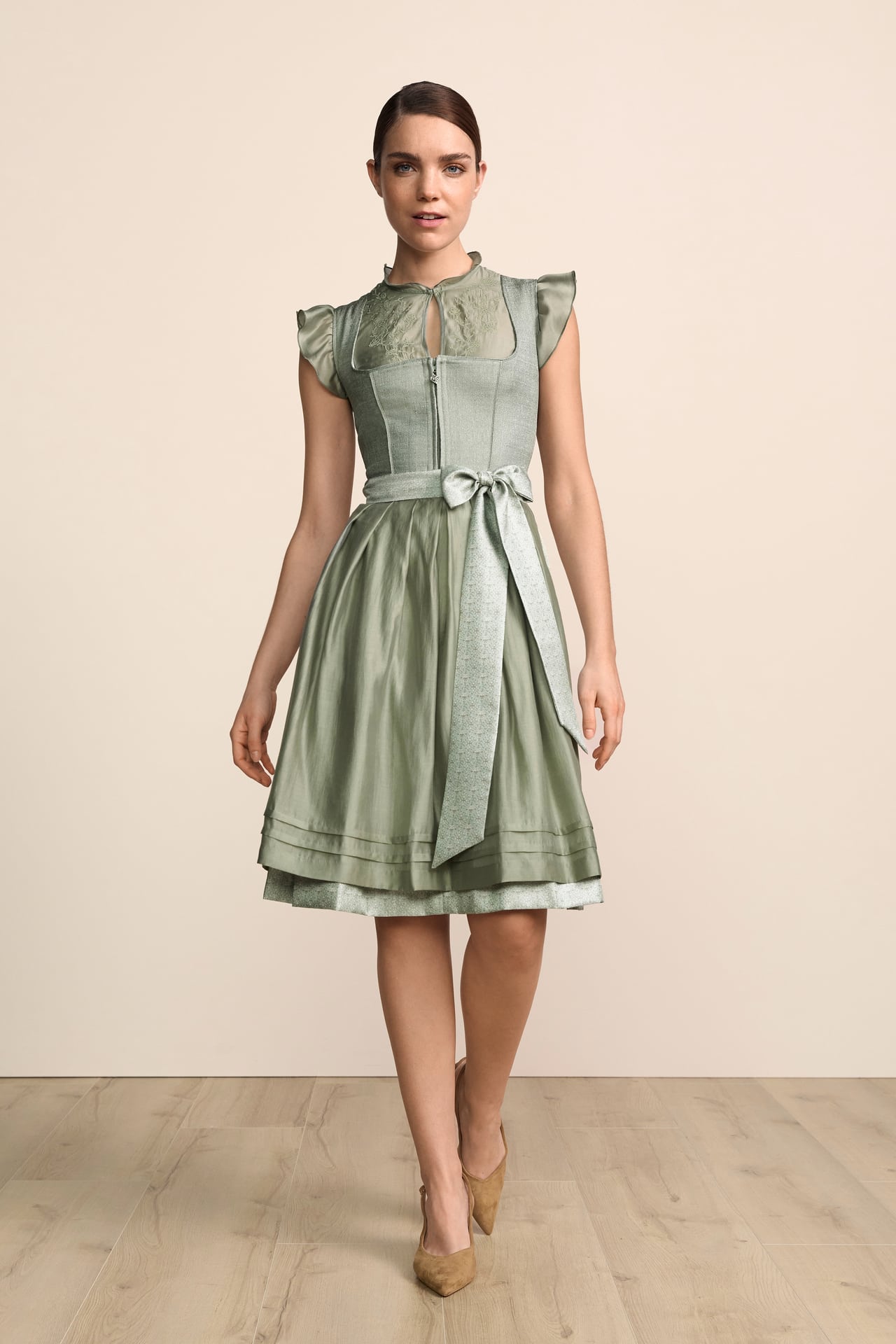Dirndl Avi (60cm)