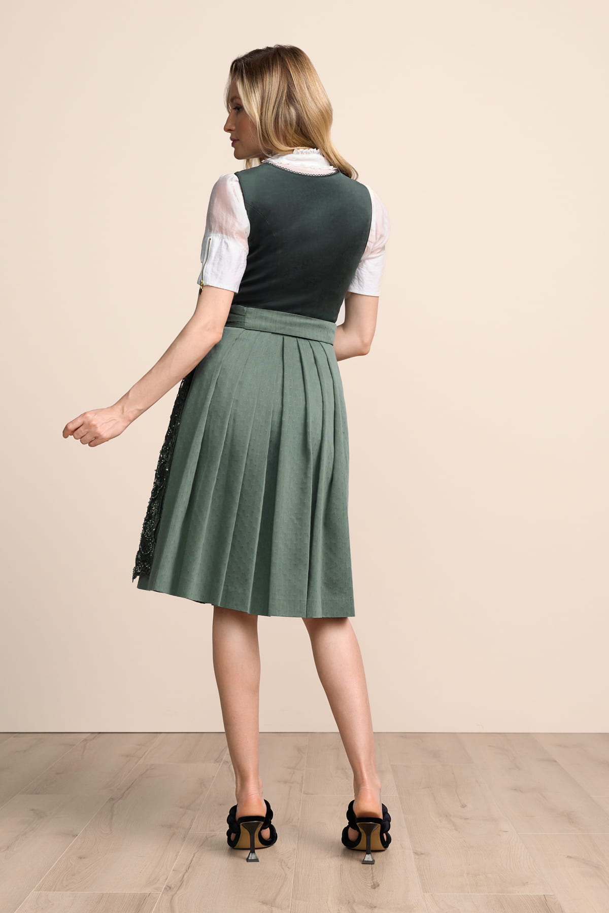 Dirndl Elira (60cm)