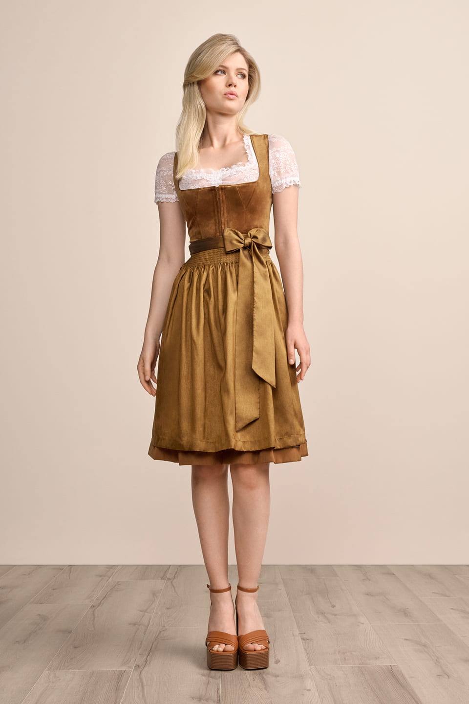 Dirndl Suzanne (60cm)