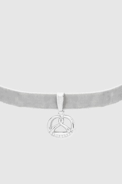 Choker-Halsband Brezen