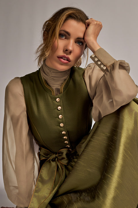 Dirndlbluse Tanea