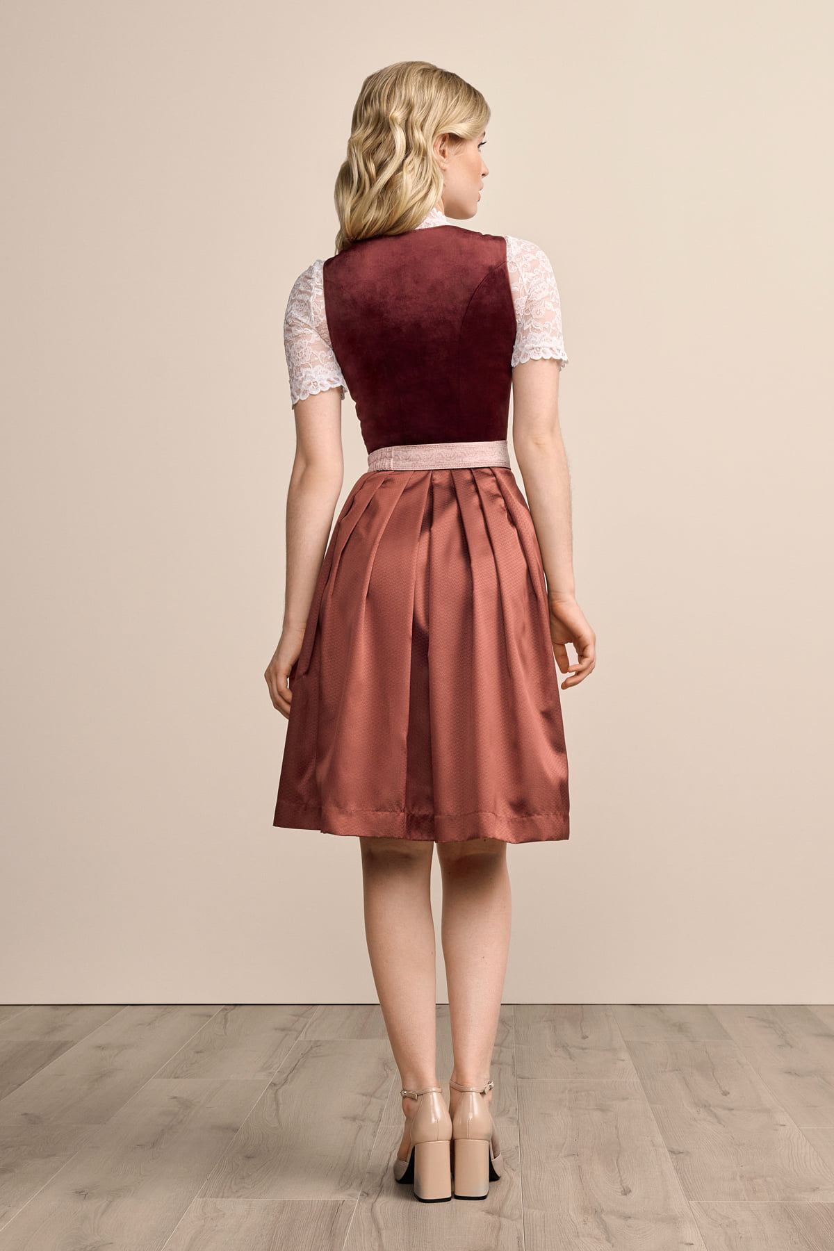 Dirndl Aurela (60cm)