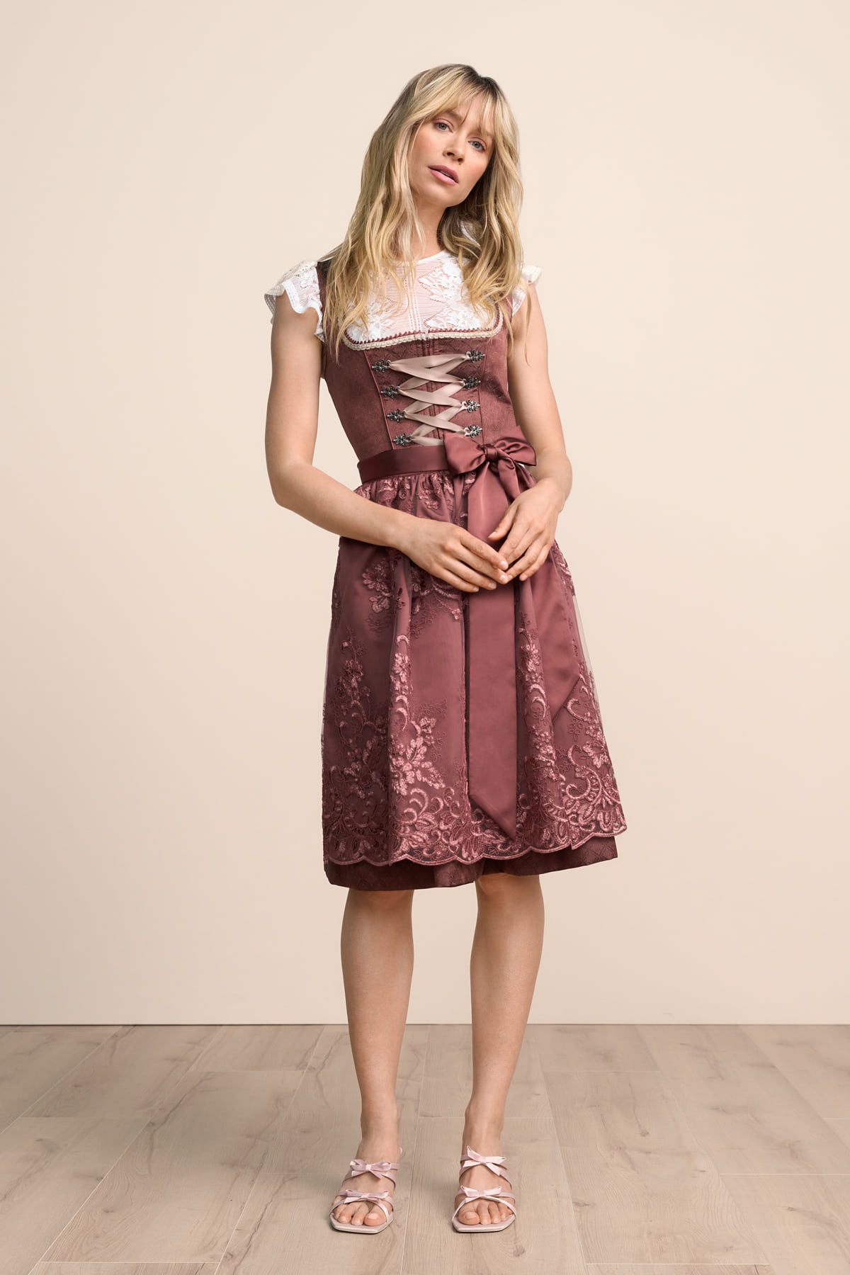 Dirndl Nevaeh (60cm)