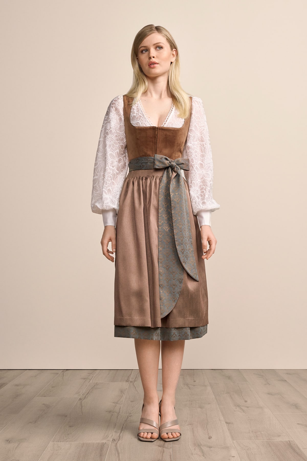 Dirndl Ziara (70cm)