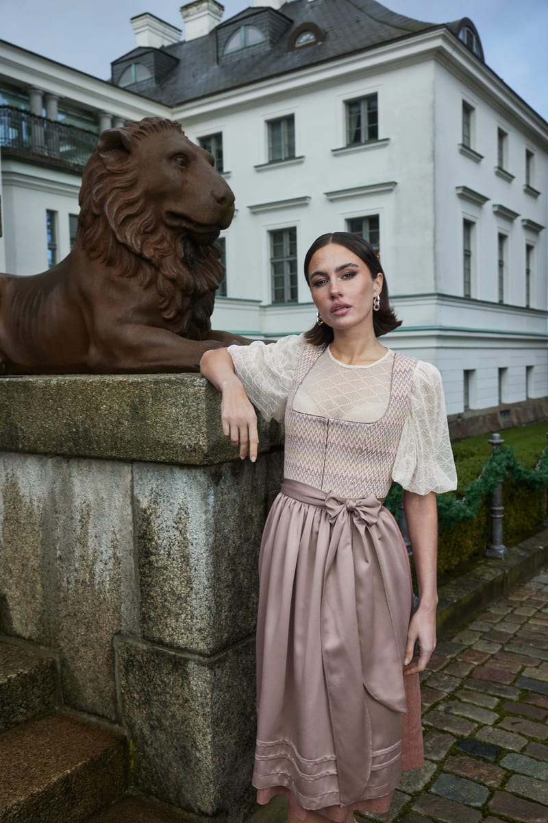 Dirndl Neah (70cm)