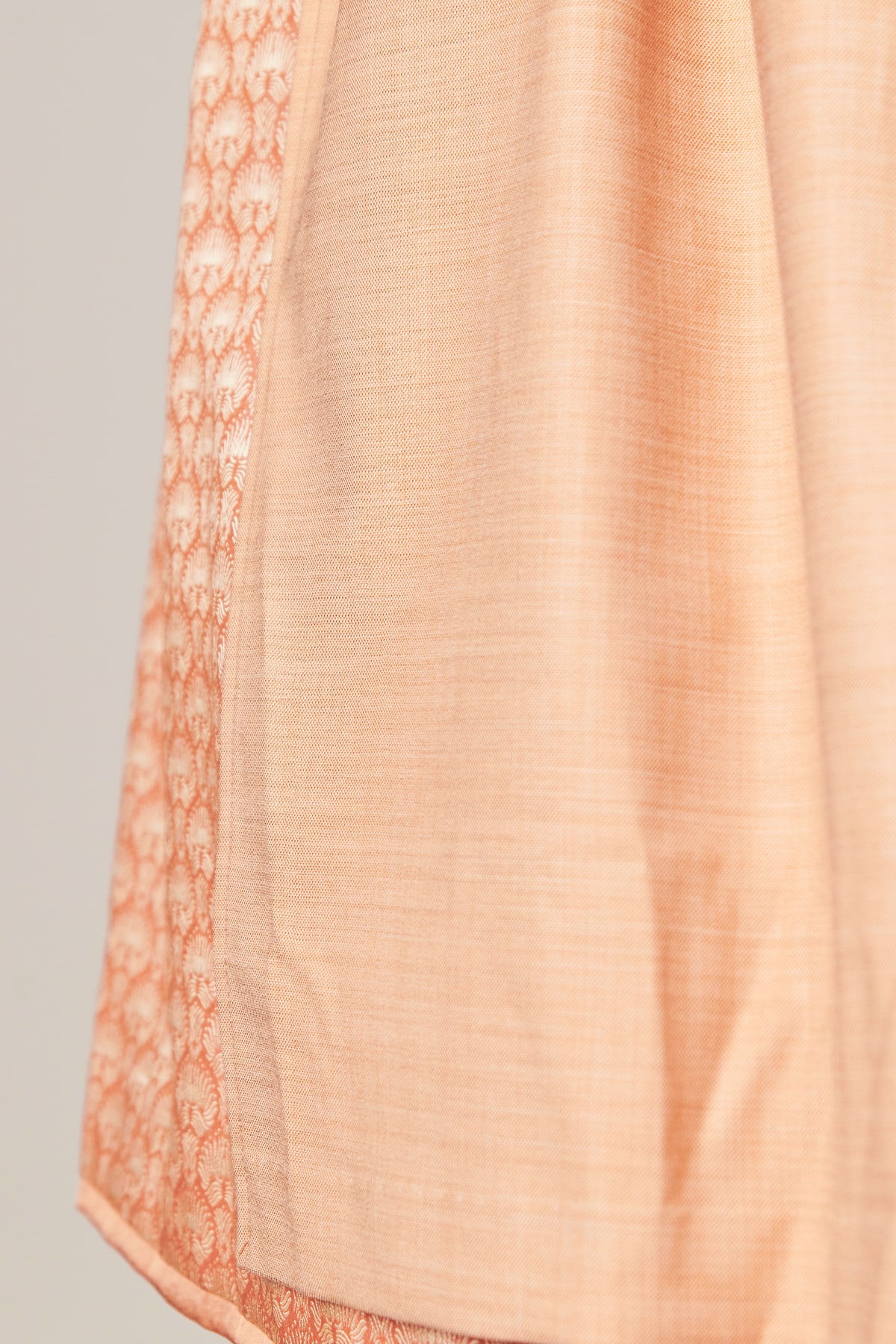 Dirndl Rixa (70cm) in orange im Krüger Dirndl Online Shop