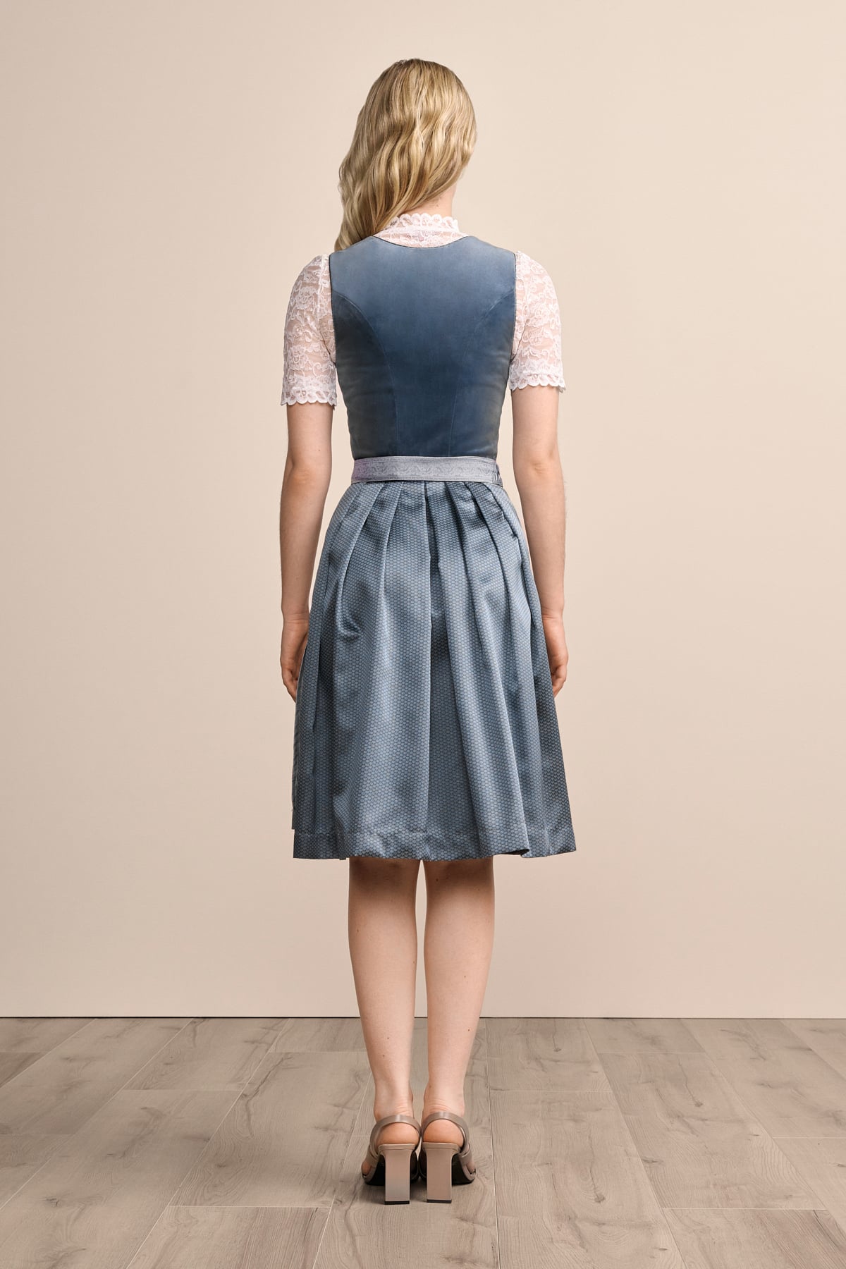 Dirndl Aurela (60cm)