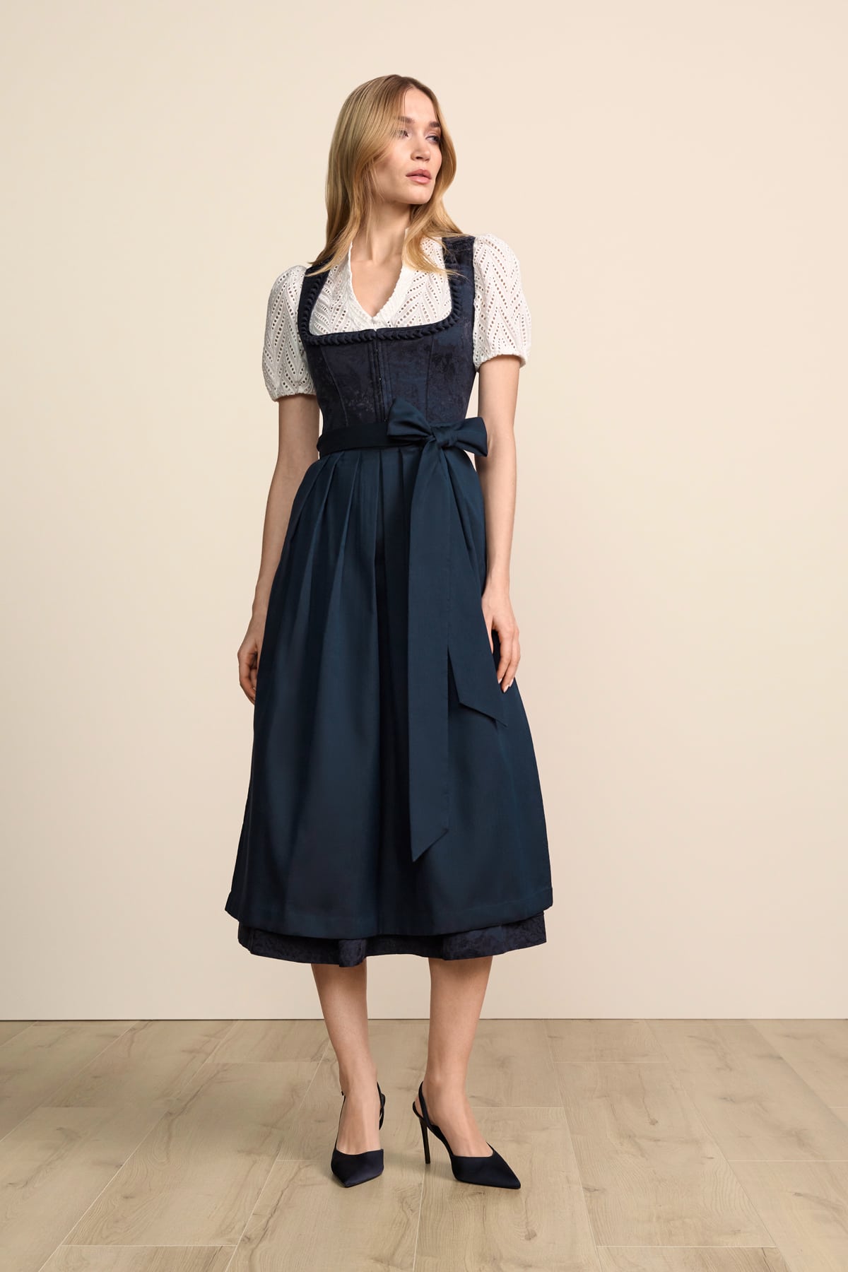 Dirndl Calyssia (80cm)