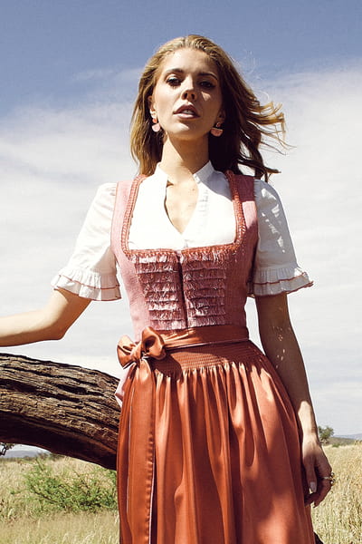 Dirndlbluse Nzuri